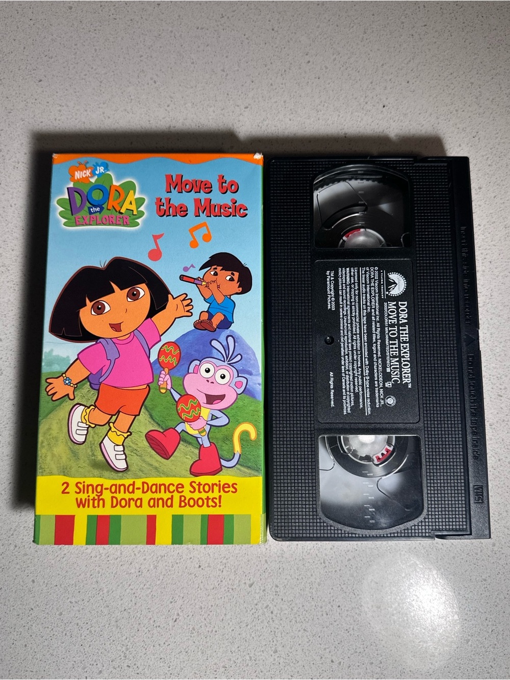 Dora the Explorer Move to the Music VHS